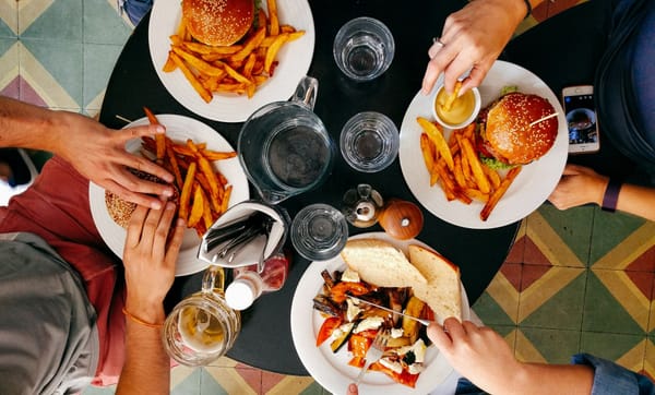 飲食店での活用：AIとの二人三脚で、お店を再生するためのステップ(3)